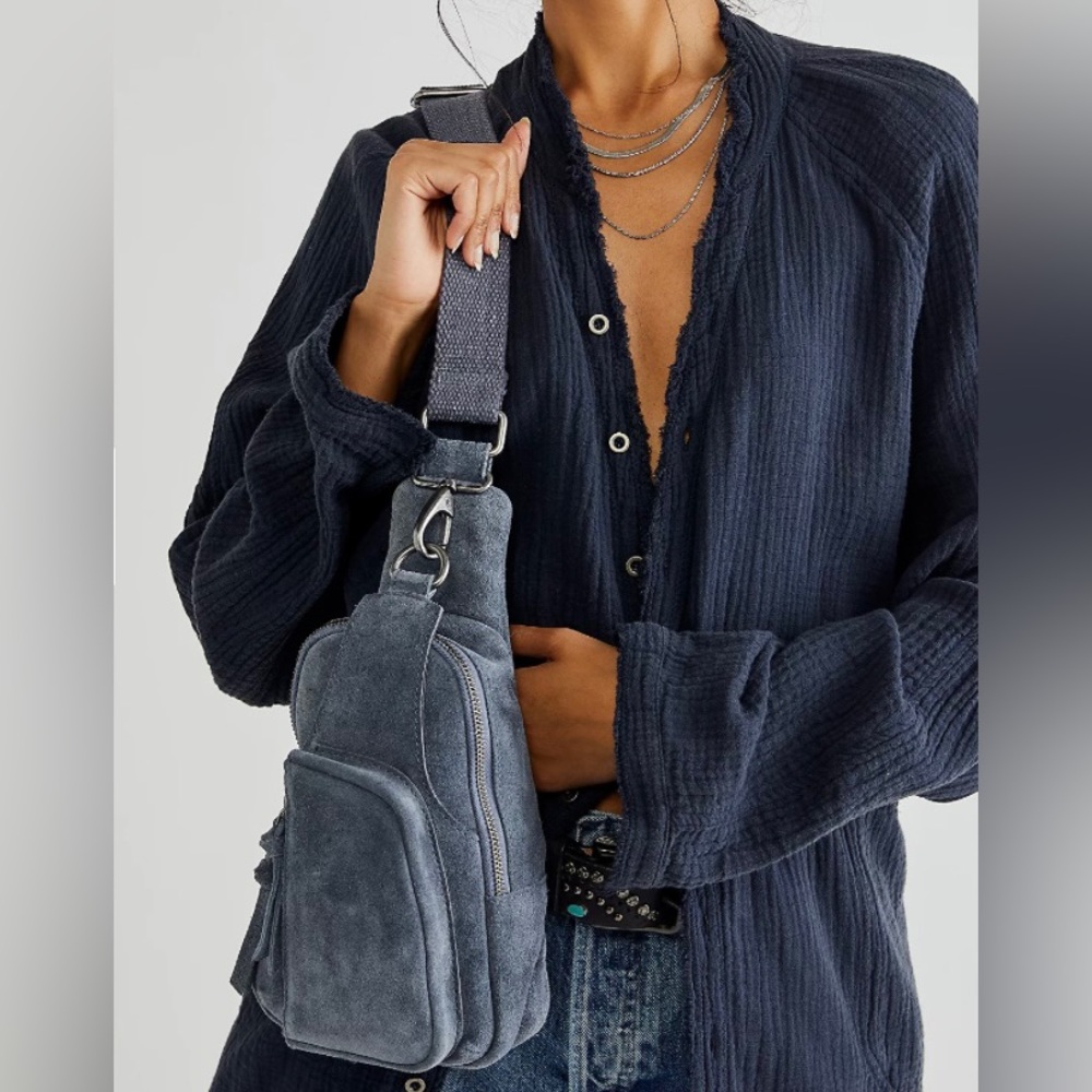 FREE PEOPLE Crossbody Suede bag. Slate/Blue with adjustable strap.
